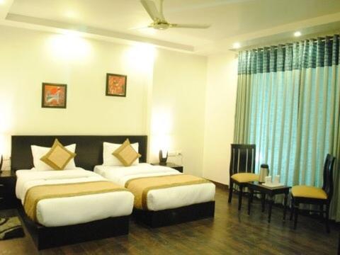 Super51Hotel 新德里 外观 照片