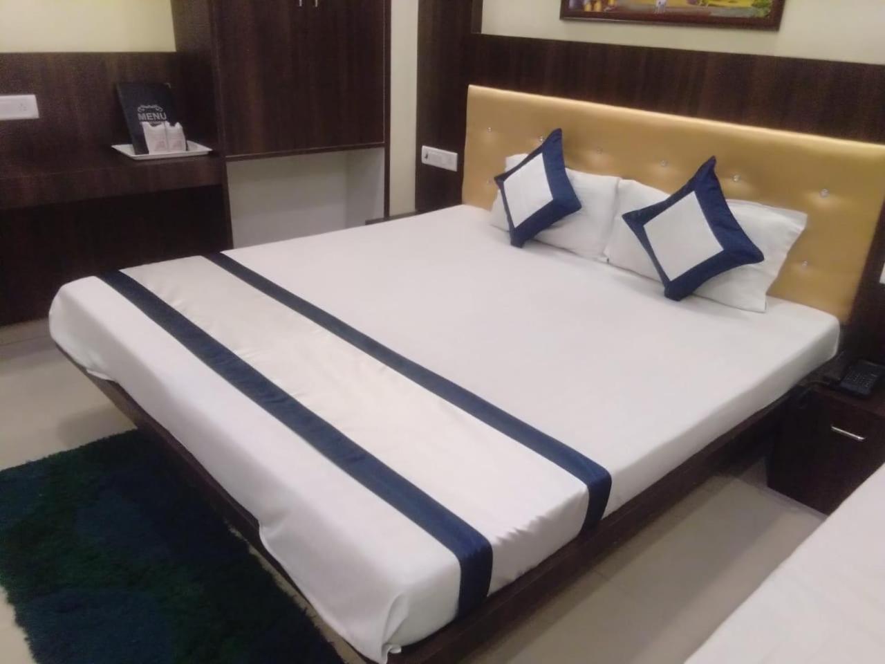 Super51Hotel 新德里 外观 照片